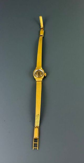Lot de trois montres bracelets comprenant...