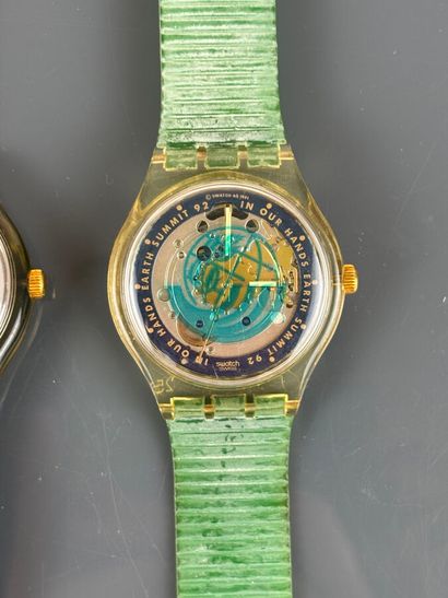 SWATCH
Trois montres bracelets modèles Rubin...