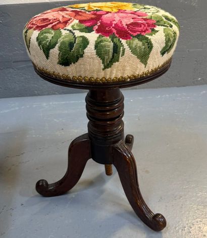 Rectangular veneered coffee table with curved...