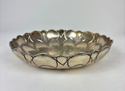 Coupe en argent 900°/°°, de forme circulaire...