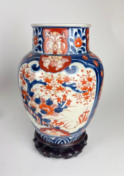 JAPON ou SAMSON
Deux assiettes, deux vases...
