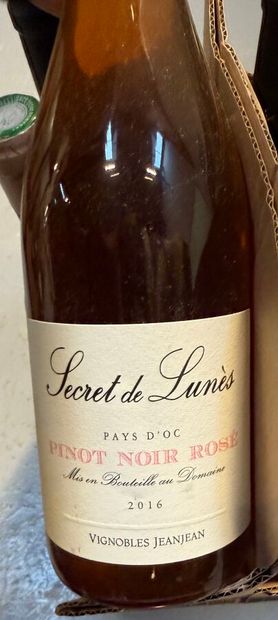Ensemble de 37 bouteilles de vins blancs...