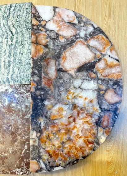 Set of four different furniture marbles.
25...