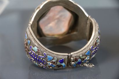 CHINE
Deux bracelets en argent 800°/°° à...