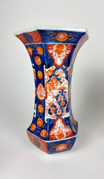 JAPON ou SAMSON
Deux assiettes, deux vases...