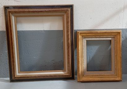 Lot de quatre cadres rectangulaires en bois...