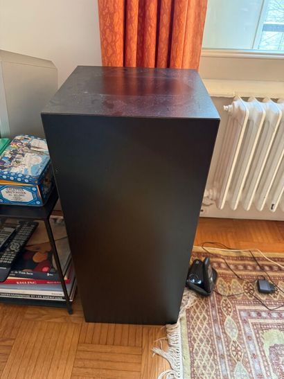 Blackened wood end table. 
80 x 80 cm. 
...