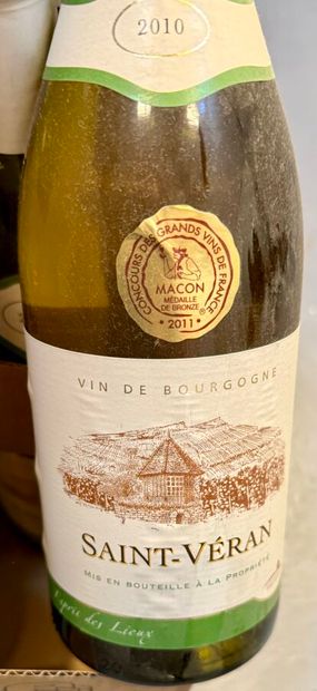 Ensemble de 37 bouteilles de vins blancs...