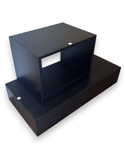 Modern work,
Set including : 
- Podium in...
