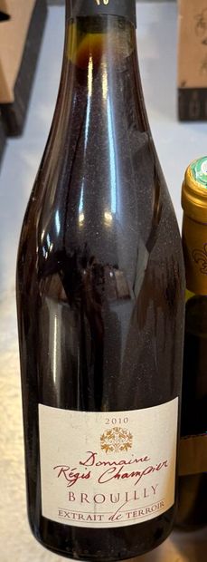 Ensemble de 28 bouteilles de vins rouges...