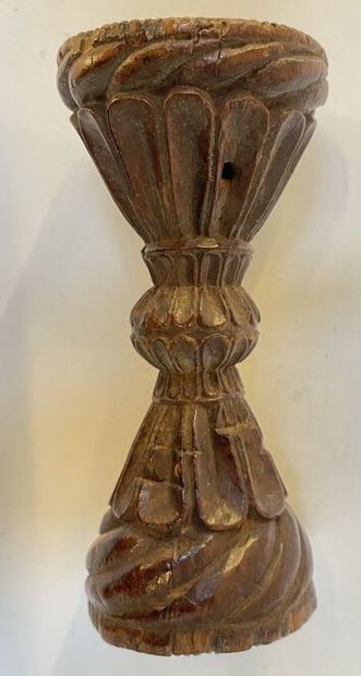 BERBÈRES (Maroc)
Tampon en bois à superbe...