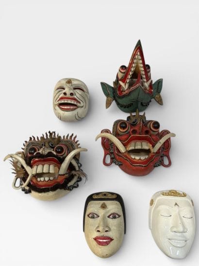INDONÉSIE
Lot de 6 masques de démons en bois...