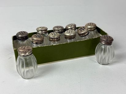 CHRISTOFLE
Onze petites salières en verre...