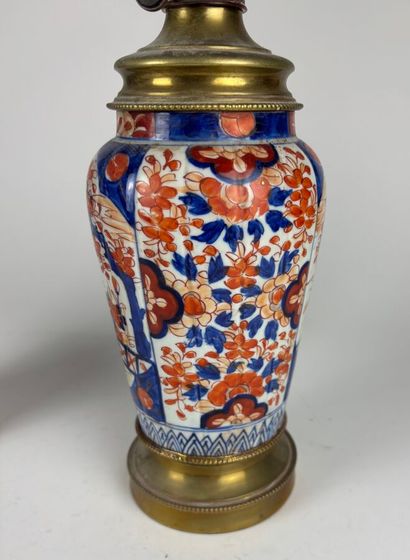 JAPON ou SAMSON
Deux assiettes, deux vases...