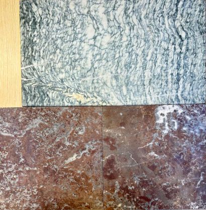 Set of four different furniture marbles.
25...