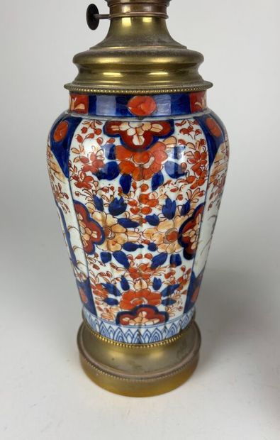 JAPON ou SAMSON
Deux assiettes, deux vases...