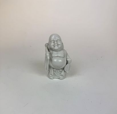Lot de 6 statuettes en porcelaine émaillée...