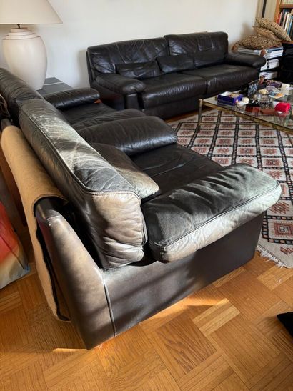 GERARD GUERMONPREZ (20th)
Sofa and two armchairs...