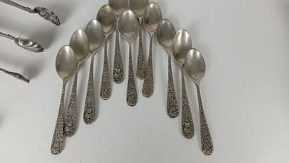 MOYEN-ORIENT
Ensemble de petites cuillères...
