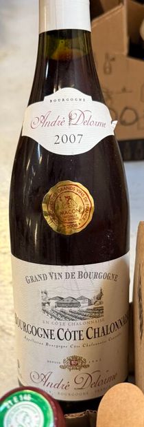 Ensemble de 28 bouteilles de vins rouges...