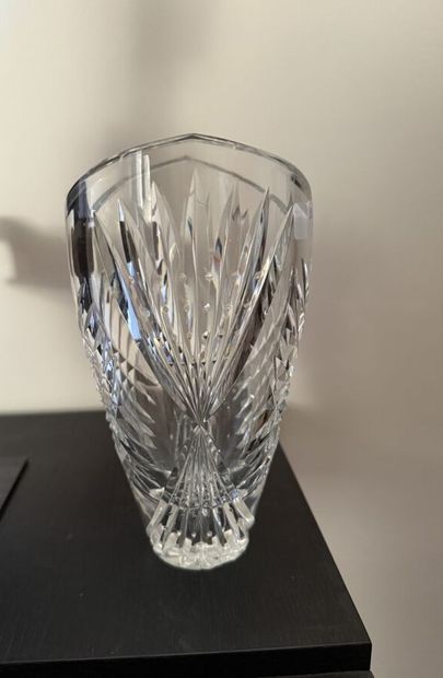 MANNETTE VERRERIE 
Un lot de verre comprenant...