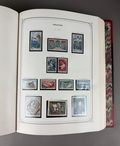 FRANCE 
2 Albums de Timbres-Poste, Edition...