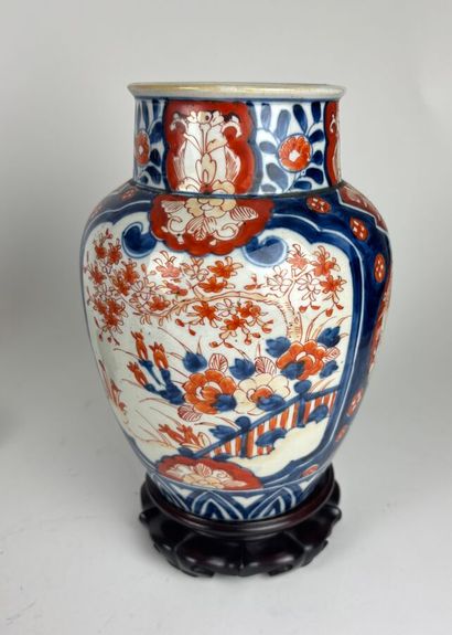 JAPON ou SAMSON
Deux assiettes, deux vases...