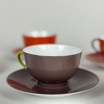 BETJEMAN & BARTON GENEVE
Huit tasses et leurs...