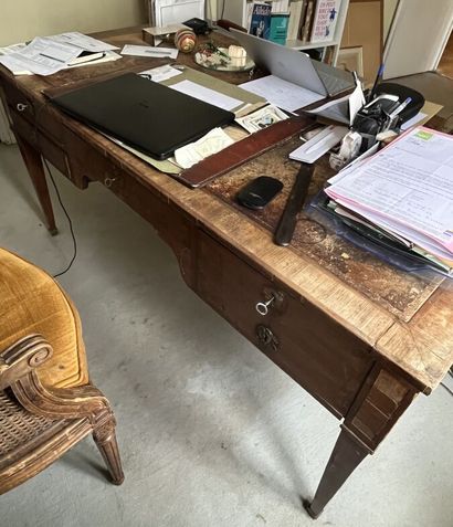 Veneered flat desk opening with three drawers...