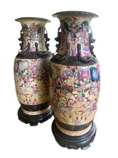 CHINE. 
Paire de vases en Nankin en porcelaine...