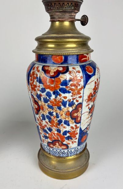 JAPON ou SAMSON
Deux assiettes, deux vases...