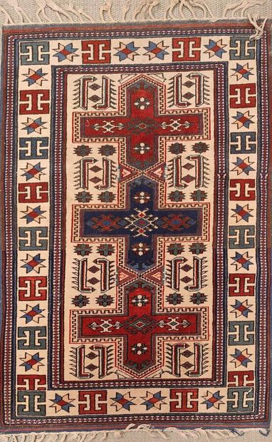 MIDDLE EAST- Caucasus 
Wool carpet with polychrome...