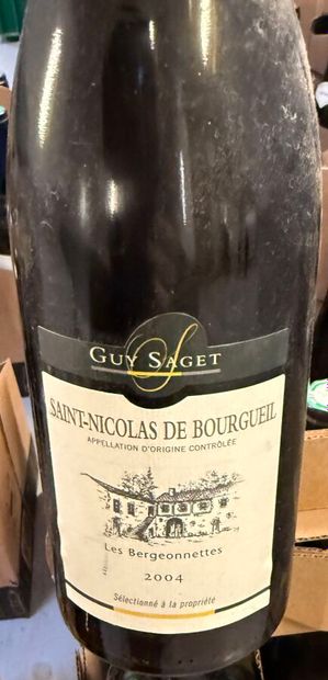 Ensemble de 31 bouteilles de vins rouges...
