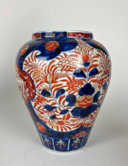 JAPON ou SAMSON
Deux assiettes, deux vases...