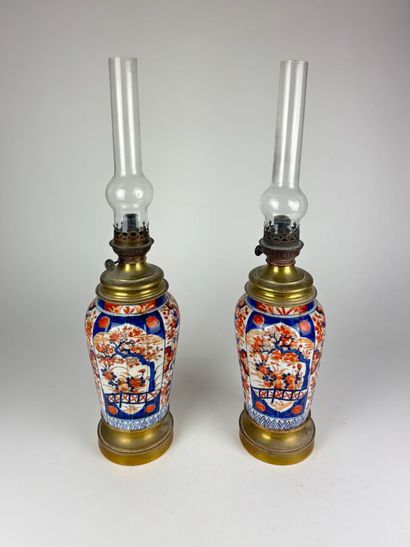 JAPON ou SAMSON
Deux assiettes, deux vases...