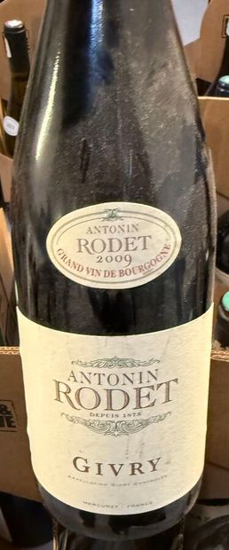 Ensemble de 32 bouteilles de vins rouges...