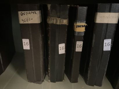 29 Albums Monde: Timbres de toutes périodes,...
