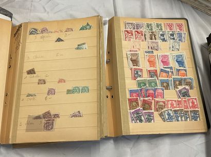 32 albums Colonies Françaises : Timbres des...