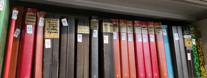 22 albums Thématique : Ensemble de timbres...