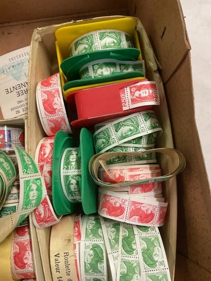 1 Boite Carnets Croix-Rouge : Important multiples...