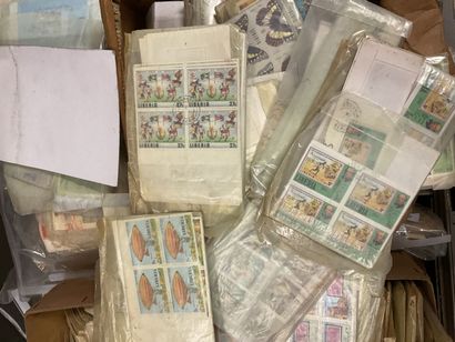 6 Cartons + Sacs Monde - Thématique : Timbres...