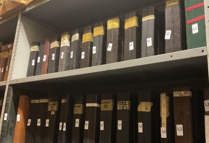 28 Albums Monde : Timbres de toutes périodes,...