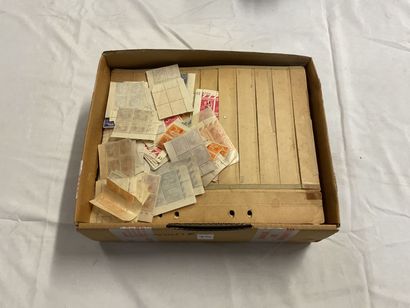 1 Carton Coin datés : Important lot de coins...