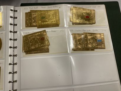 2 albums Timbres dorés : Important lot de...