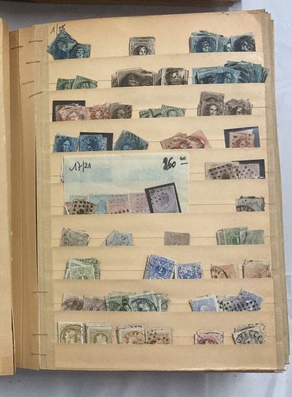4 Albums Belgique : Ensemble des timbres...