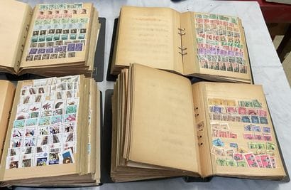 14 Albums Monde : Timbres de toutes périodes,...
