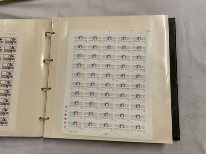 1 Album Faciale - Année 1989 : Timbres de...