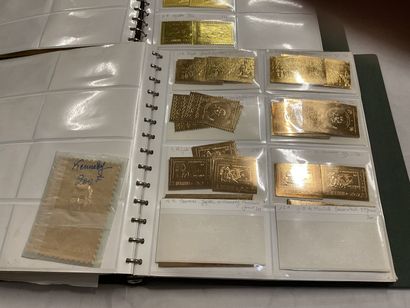 2 albums Timbres dorés : Important lot de...