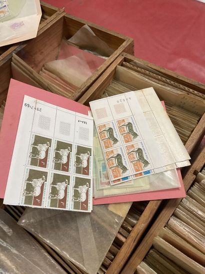 5 boites en bois Colonies Françaises : Petit...
