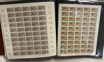 10 Albums Faciale : Lot de timbres en planches...